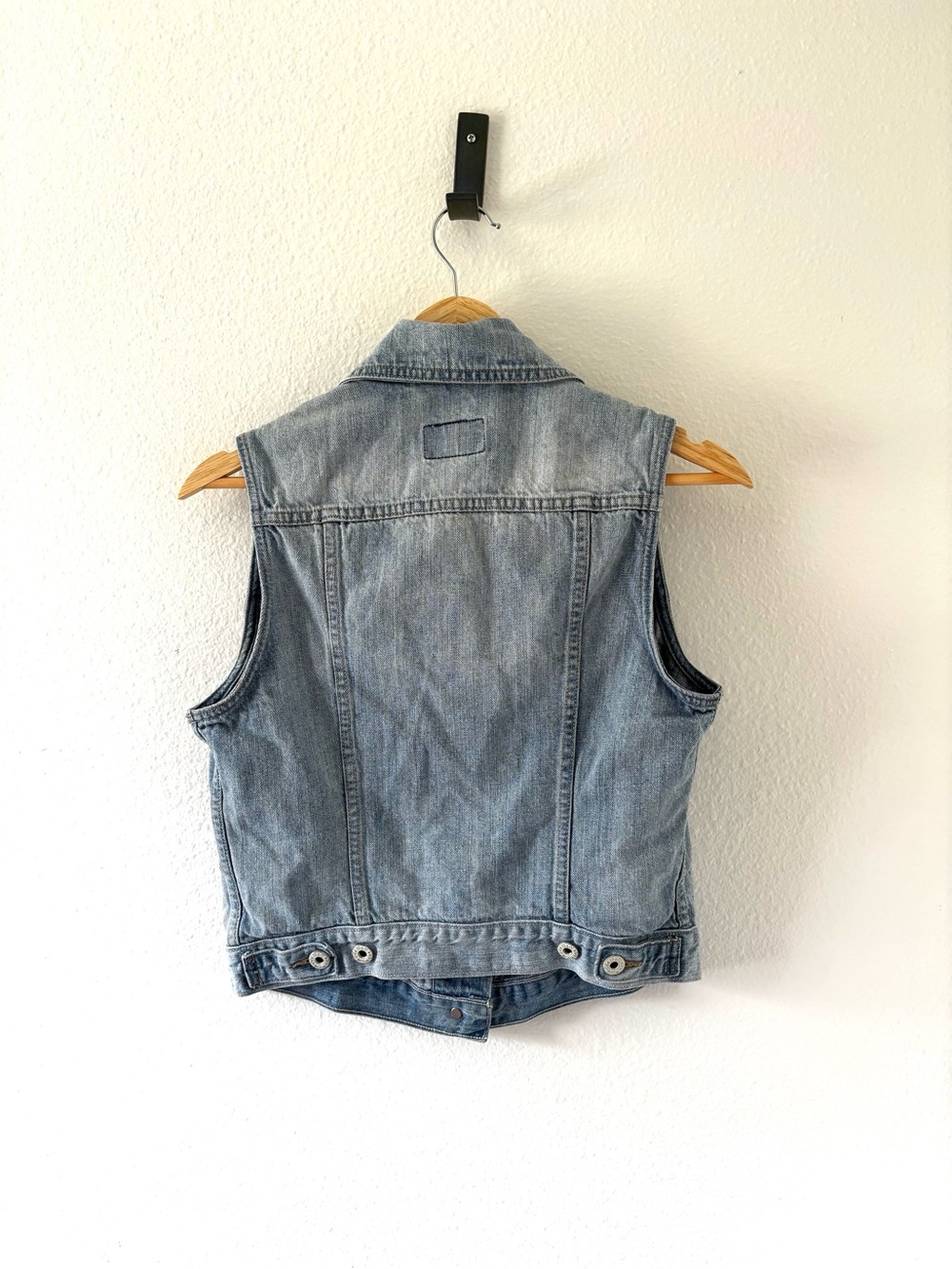 Levi's Denim Vest - Picture 4 of 6